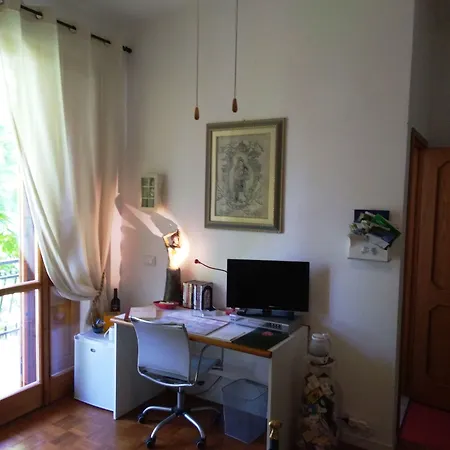 Butterfly カストロカーロ・テルメ